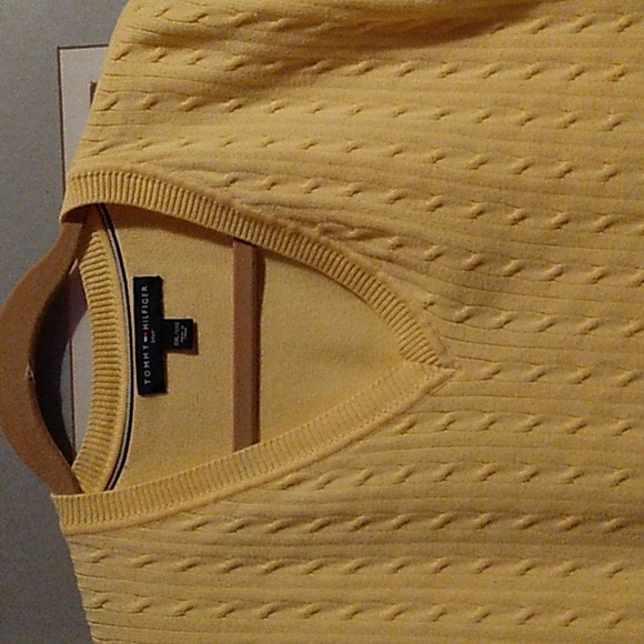 Tommy Hilfiger vneck cable sweater - Picture 2 of 5